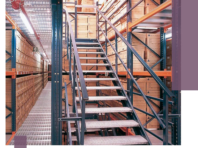 Лестницы складские прочные и безопасные под ключ в Юрге