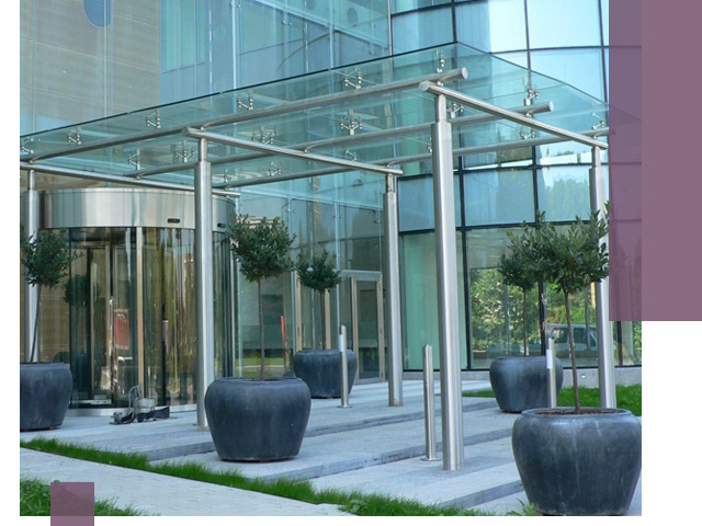 Навесы из стекла на заказ в Юрге — монтаж и установка